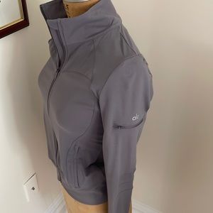 Women’s size S ALO yoga contour jacket like new